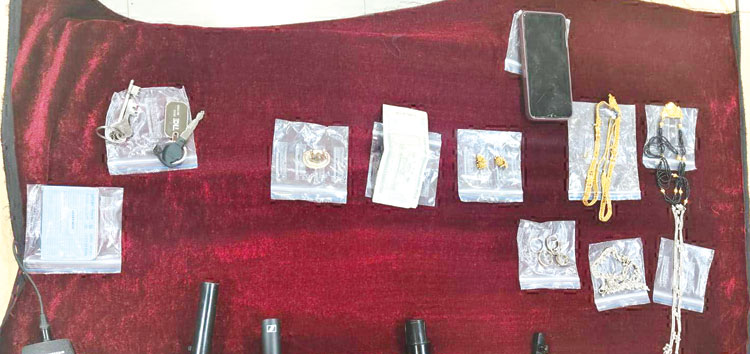 आदतन चोर सिद्धू गिरफ्तार, 4 लाख के जेवर, बाइक मोबाइल जब्त