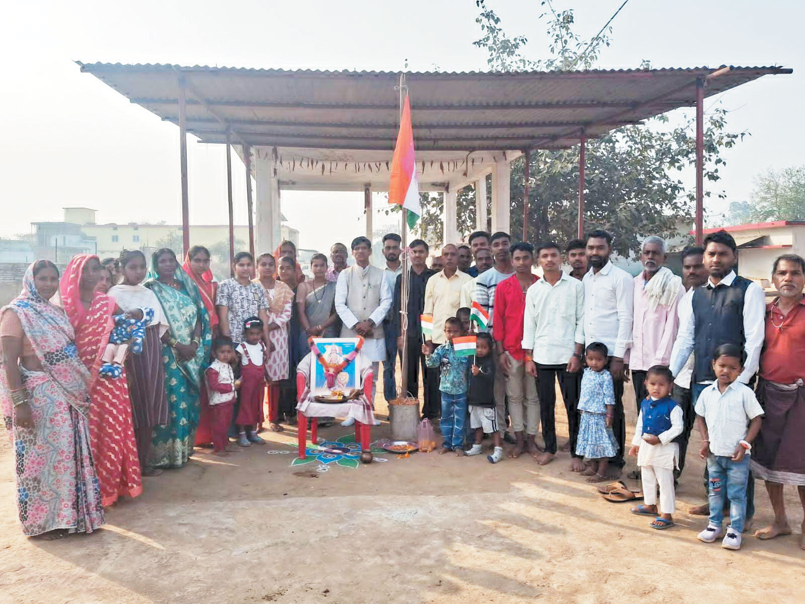 जनपद सभापति ने किया ध्वजारोहण