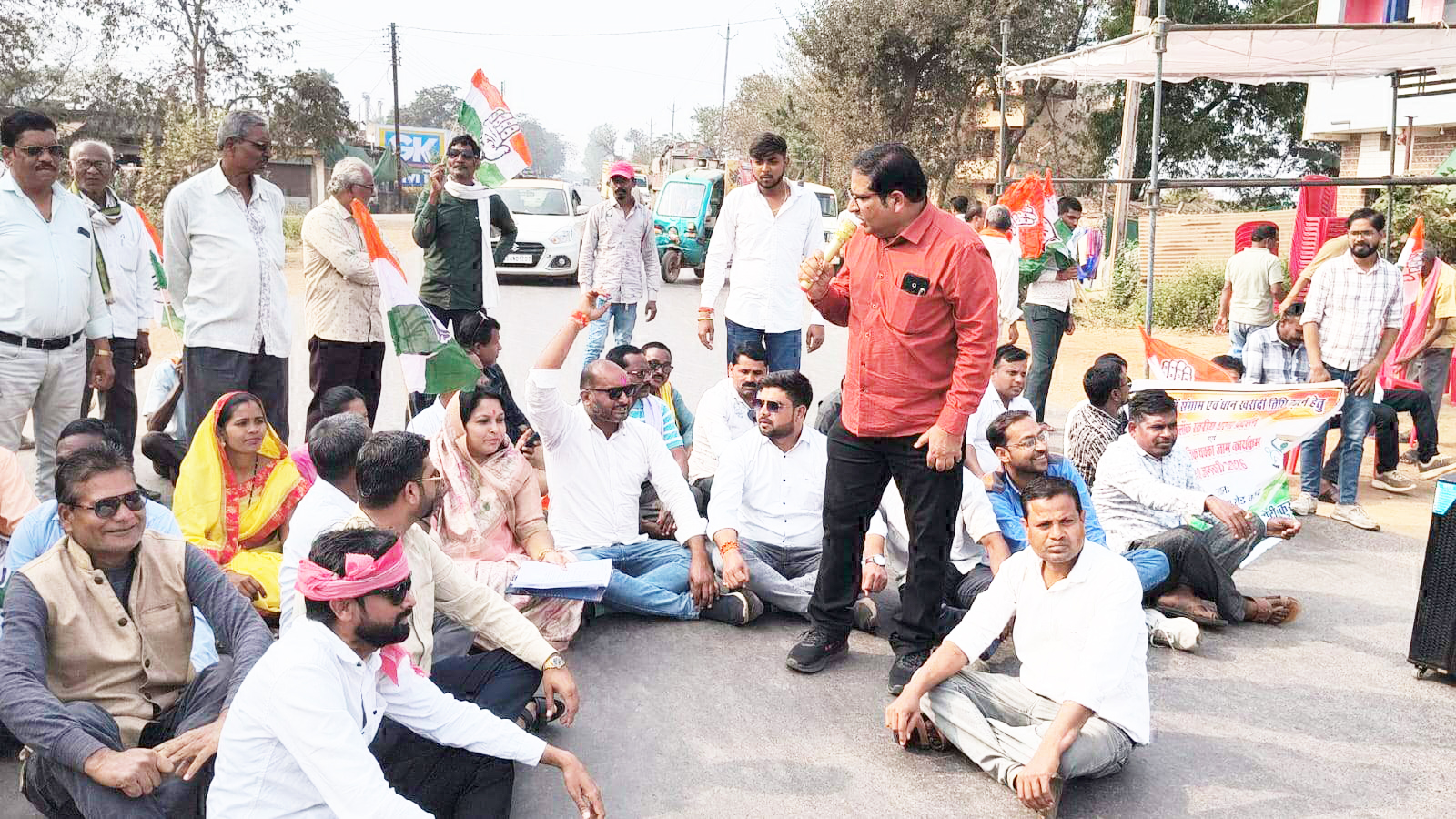 धान खरीदी : कांग्रेस का चक्काजाम