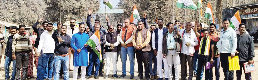 धान खरीदी की तिथि बढ़ाने की मांग, कांग्रेस ने राज्यपाल के नाम सौंपा ज्ञापन