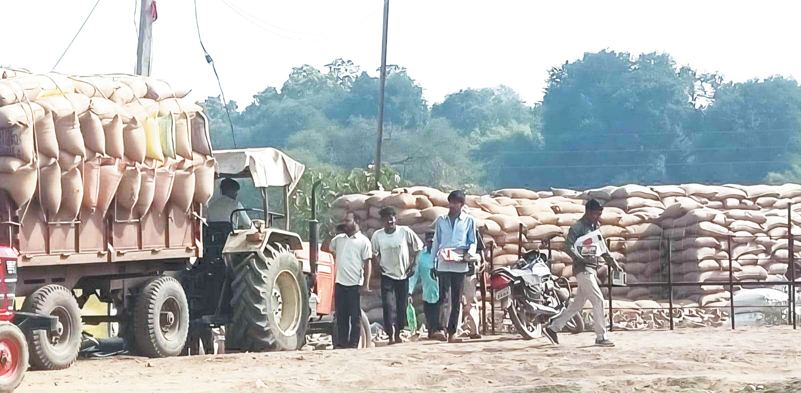 धान खरीदी को लेकर किसानों की समस्याओं पर उठे सवाल