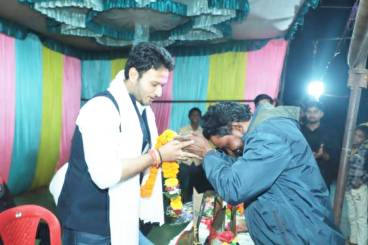 कबड्डी- मड़ई मेला में  शामिल हुए पालिकाध्यक्ष