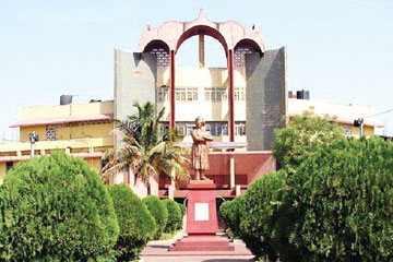 रविवि में दो सहायक प्राध्यापकों की भर्ती पर उठे सवाल