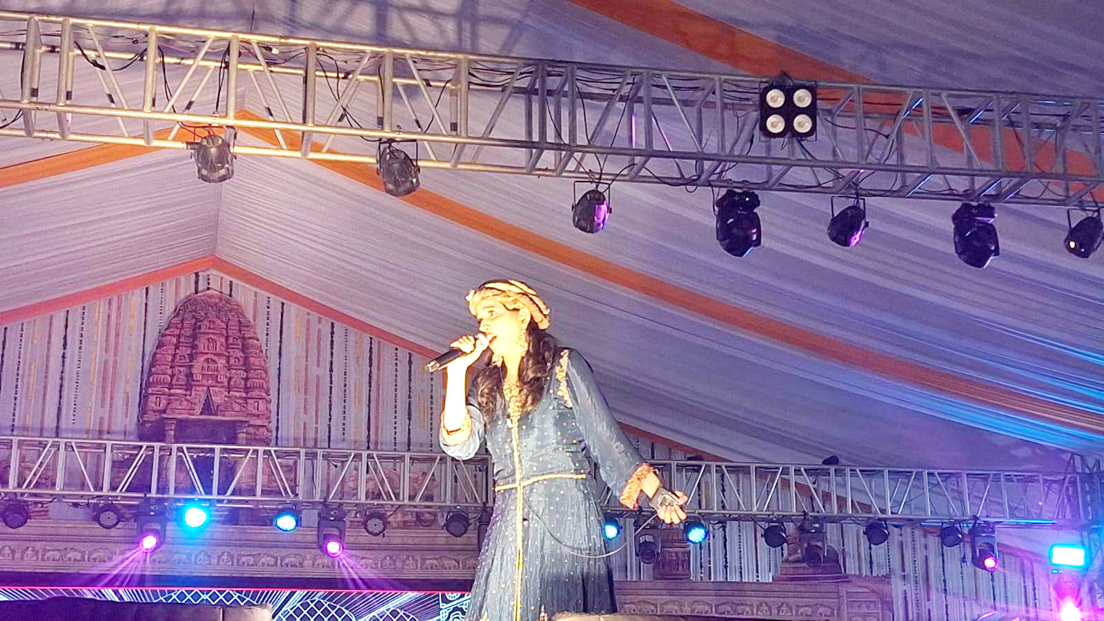 इंडियन आइडल फेम कलाकारों से गूंज उठा सिरपुर