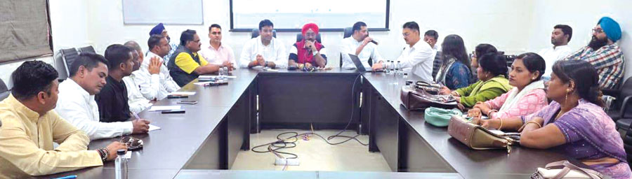 कांग्रेस कनेक्ट सेंटर के पदाधिकारियों की बैठक