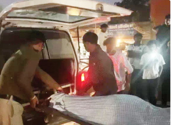 सडक़ पार कर रहे कारोबारी को ट्रक ने कुचला, मौत