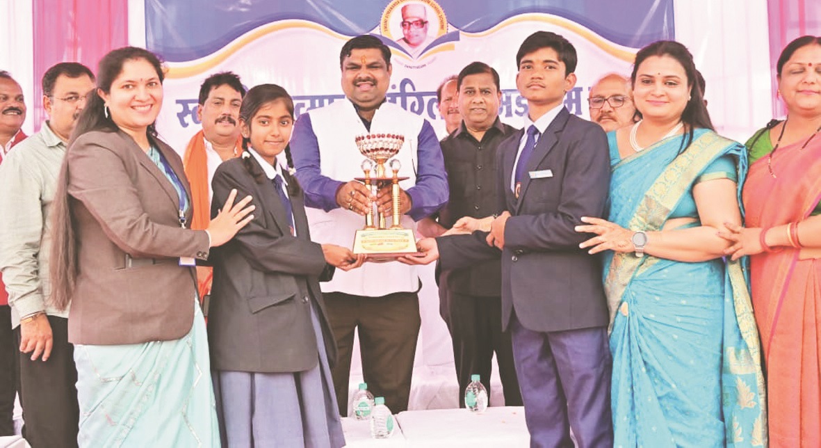 सेजस में स्मार्ट क्लास : वार्षिक उत्सव में पहुँचे मंत्री गजेन्द्र यादव ने की घोषणा