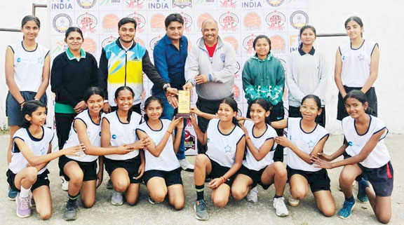 सरगुजा ओलंपिक में माउंट लिट्रा ज़ी स्कूल की जूनियर बालिका बास्केटबॉल टीम उपविजेता