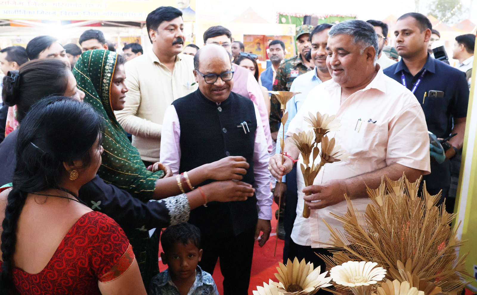 राजिम कुंभ कल्प मेला का संस्कृति व पर्यटन मंत्री ने किया औचक निरीक्षण