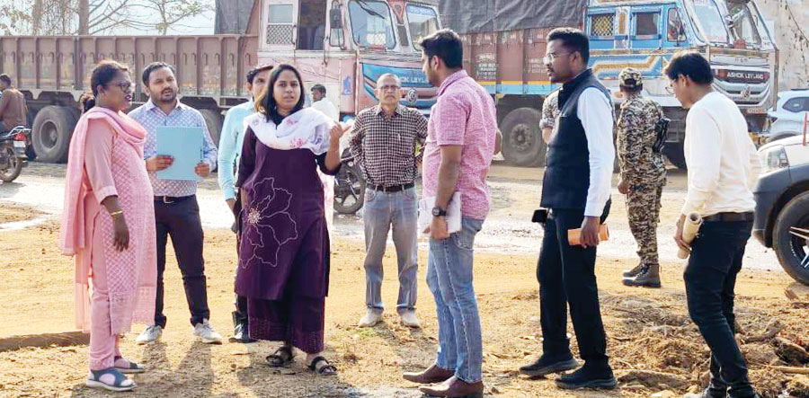केशकाल दौरे पर रहीं कलेक्टर, एनएच नवीनीकरण का किया निरीक्षण