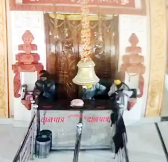कलेक्टोरेट परिसर के हनुमान मंदिर में चोरी, सीसीटीवी में 3 नकाबपोश कैद