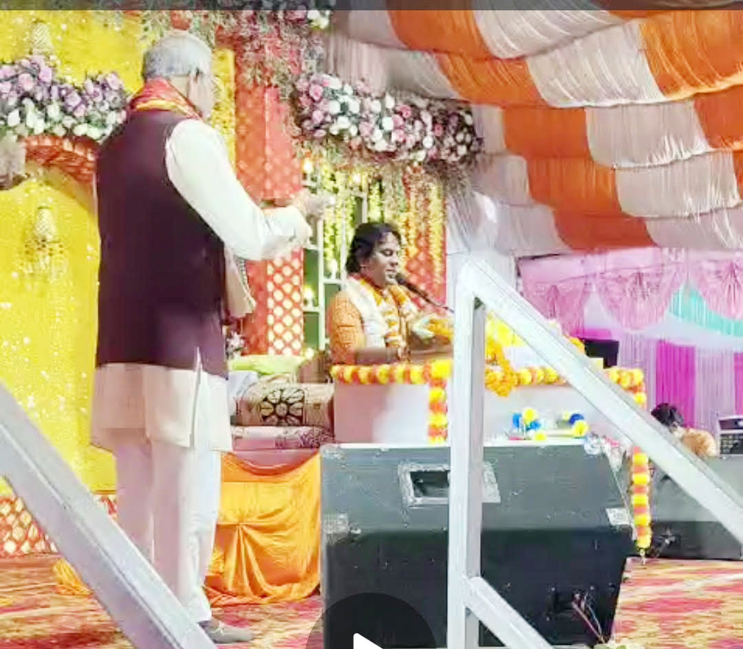 शिव महापुराण कथा में उमड़े श्रध्दालु