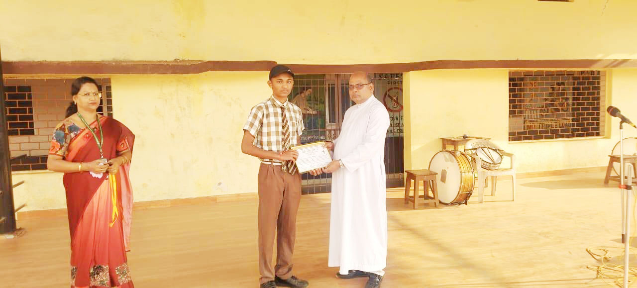 वेडनर स्कूल के छात्र ठाकुर प्रसाद को कांस्य