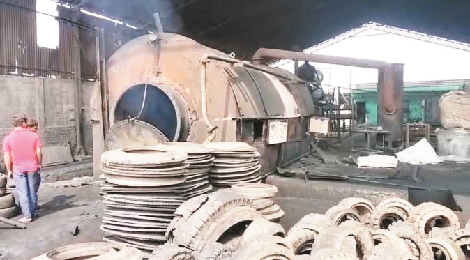 मंगल कार्बन प्लांट ब्लास्ट : दो अधिकारियों पर एफआईआर