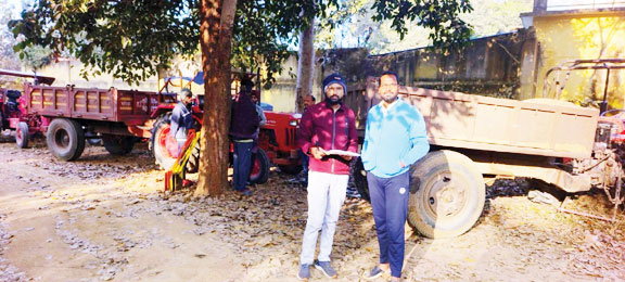 अवैध रेत खनन व परिवहन, 4 ट्रैक्टर-ट्रॉली जब्त
