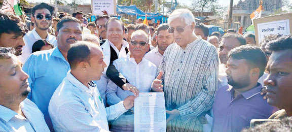 मनरेगा बचाओ पदयात्रा ग्राम दावा से शुरू, सिंहदेव रहे शामिल