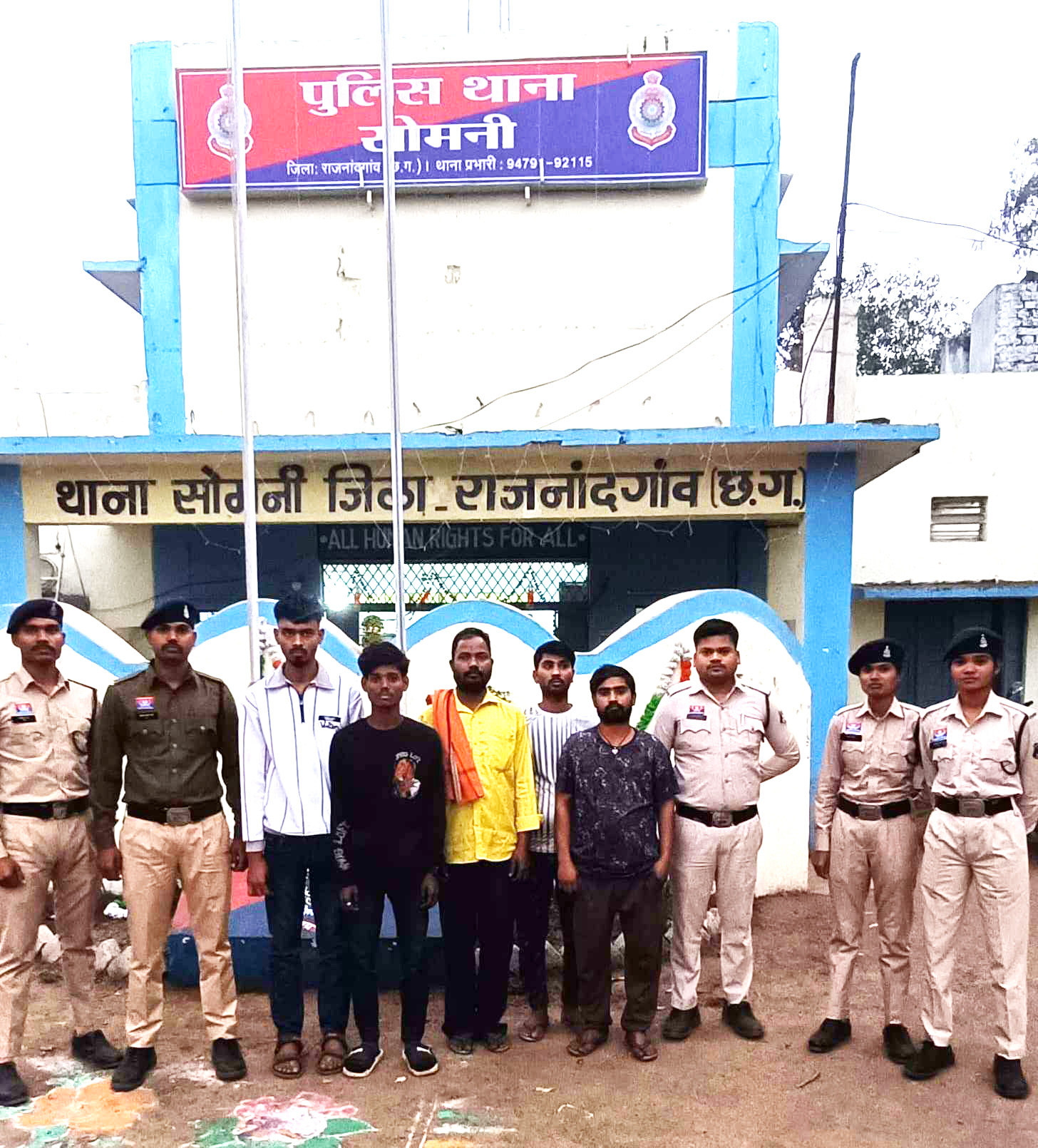 वाद-विवाद, 5 गिरफ्तार