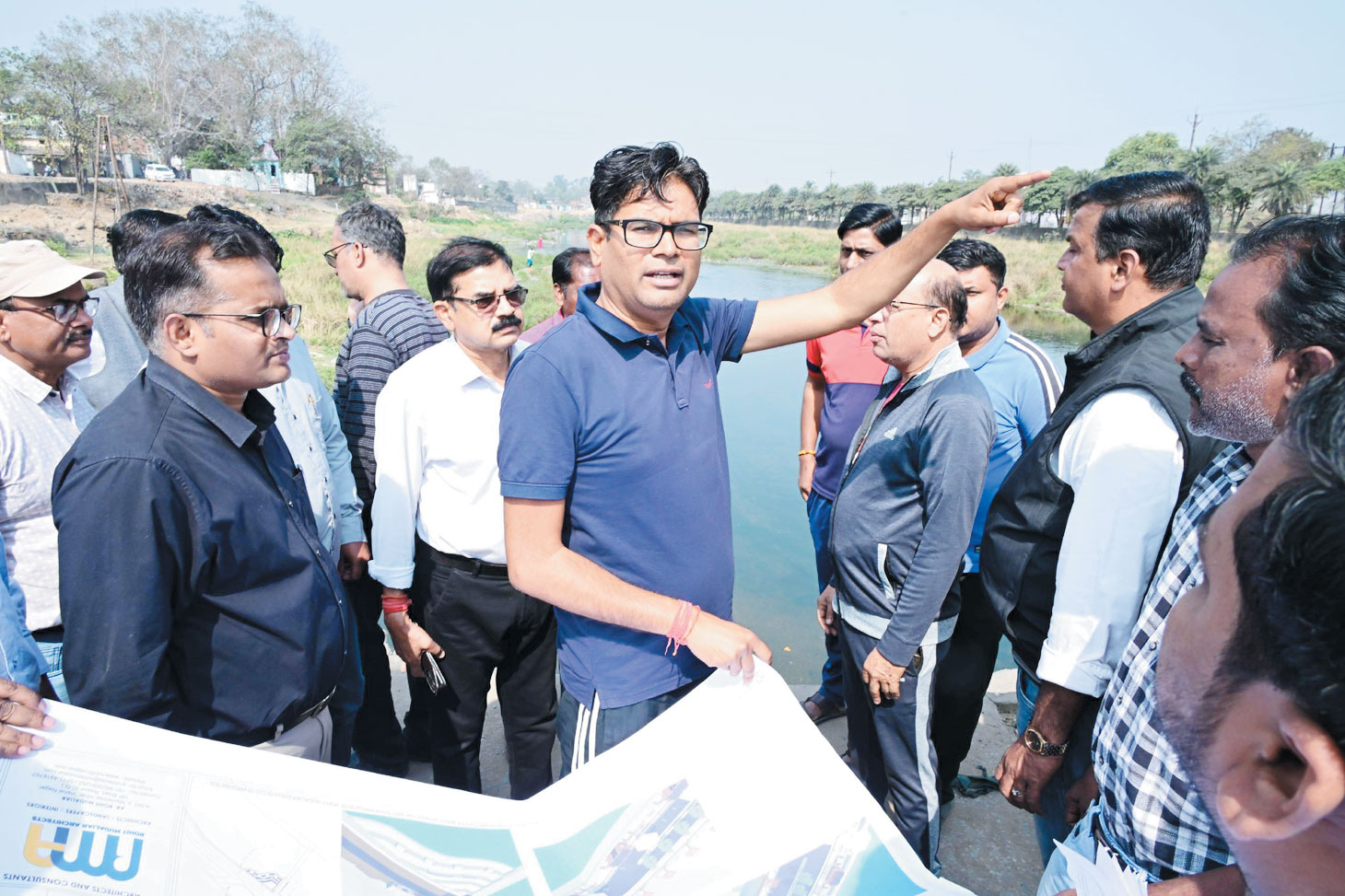 वित्त मंत्री ने रायगढ़ में विभिन्न विकास कार्यों की प्रगति का किया निरीक्षण