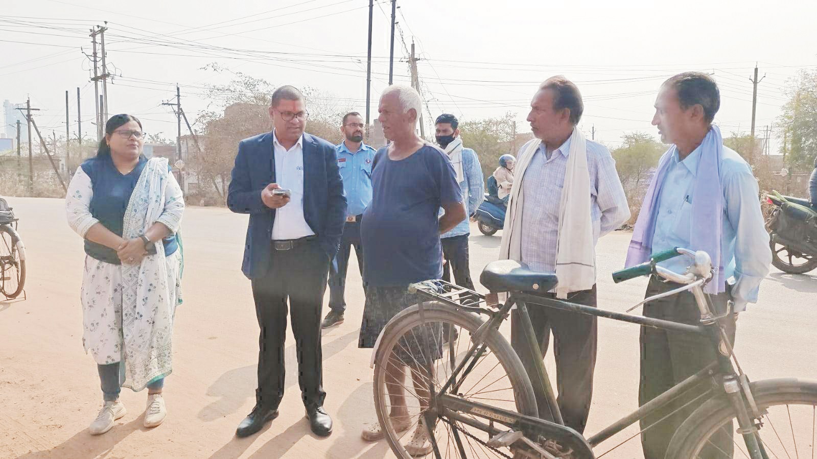 बीपीएल लगाएगी बायोगैस प्लांट, ग्रामीणों से चर्चा