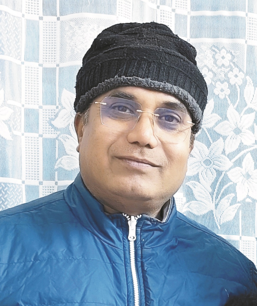 फीस बढ़ाकर शिक्षा पर अत्याचार किया राज्य सरकार ने-रूपेश