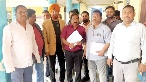 मतदाता सूची से नाम हटाने के आरोप पर सियासी घमासान, कांग्रेस ने निर्वाचन आयोग से की शिकायत