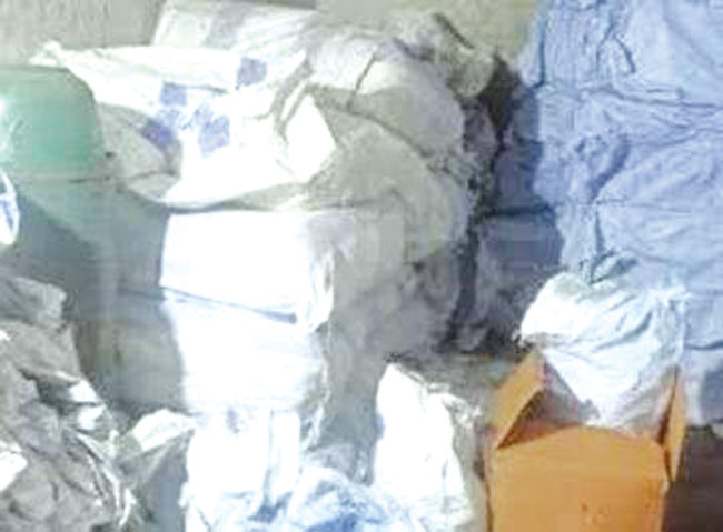 खमतराई के एक यार्ड से 200 बोरियों में गुटखा पकड़ाया, पुलिस जांच में जुटी