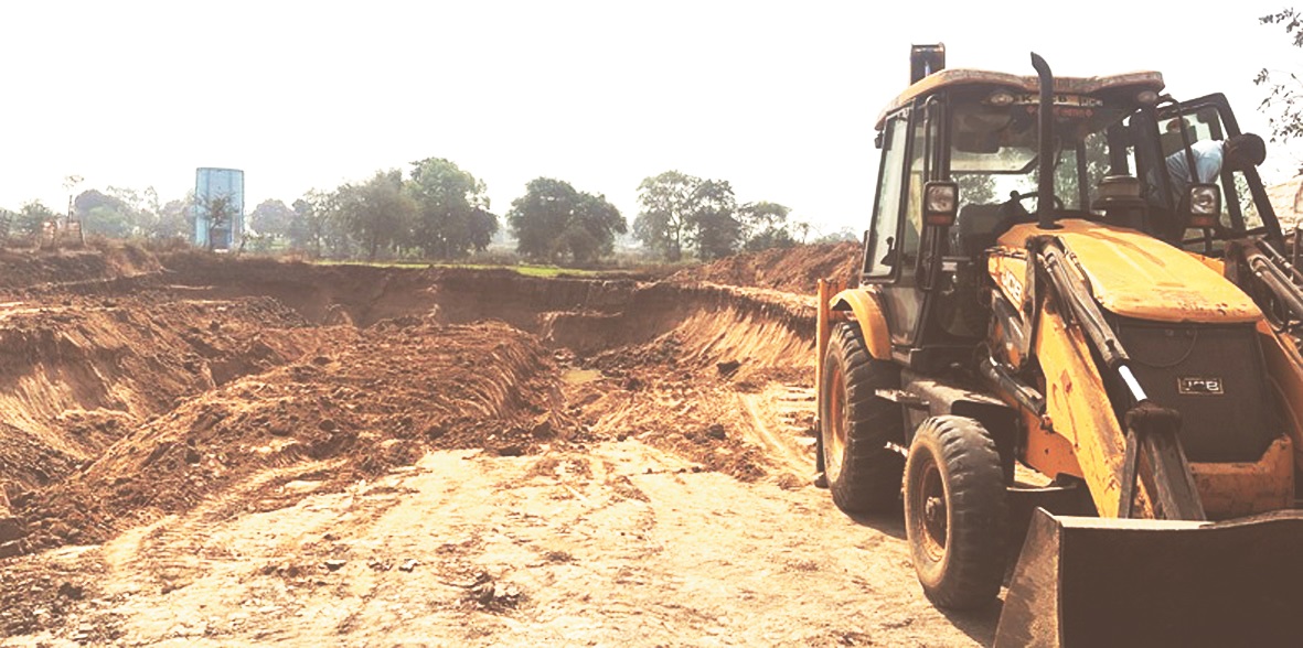 एक जेसीबी, एक ट्रैक्टर और चार हाईवा जब्त,  अवैध उत्खनन पर बड़ी कार्रवाई