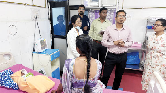 कलेक्टर ने जिला अस्पताल का लिया जायजा