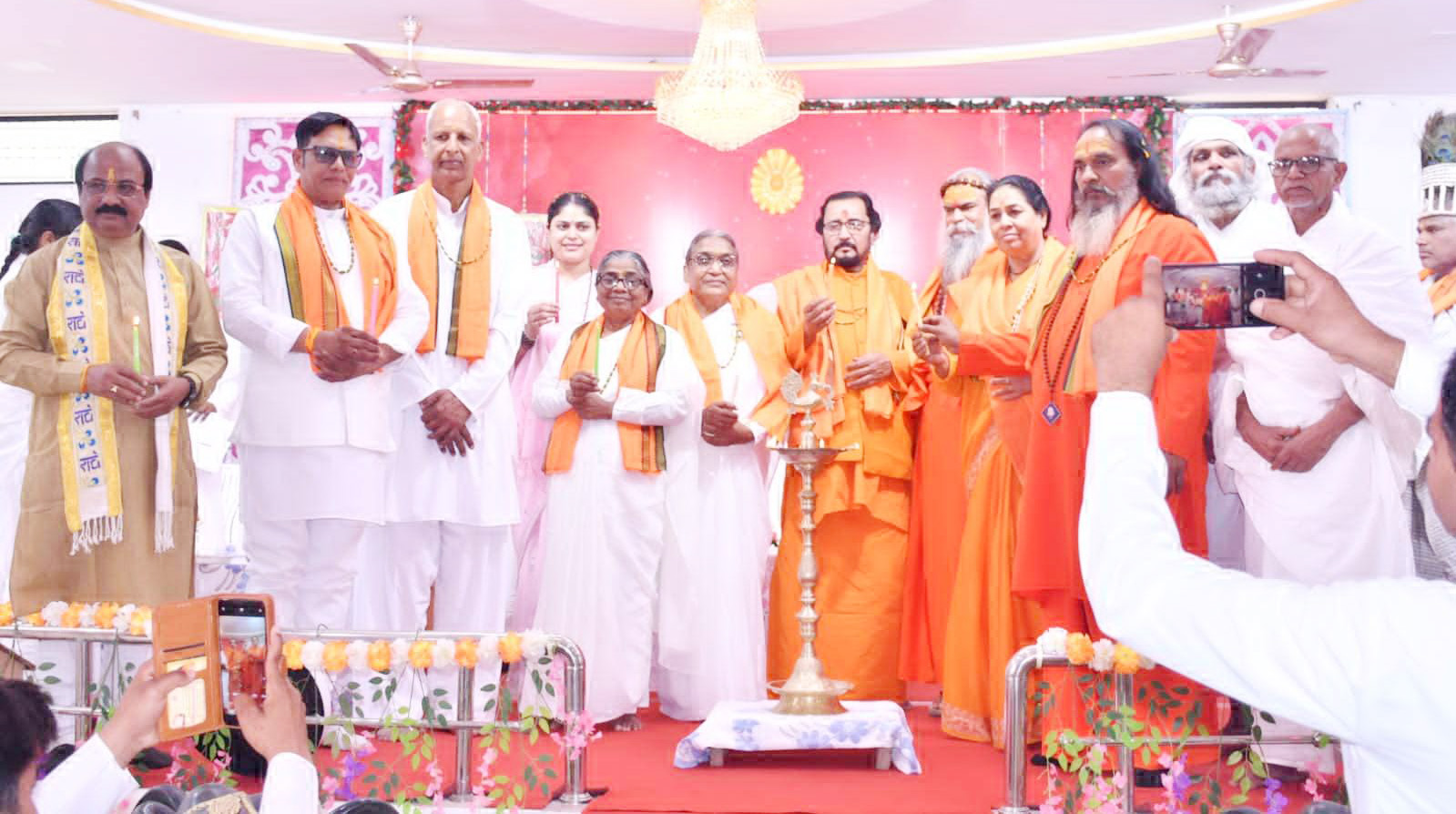 ब्रह्माकुमारी आश्रम में संत सम्मेलन,देश भर से आए साधु संत