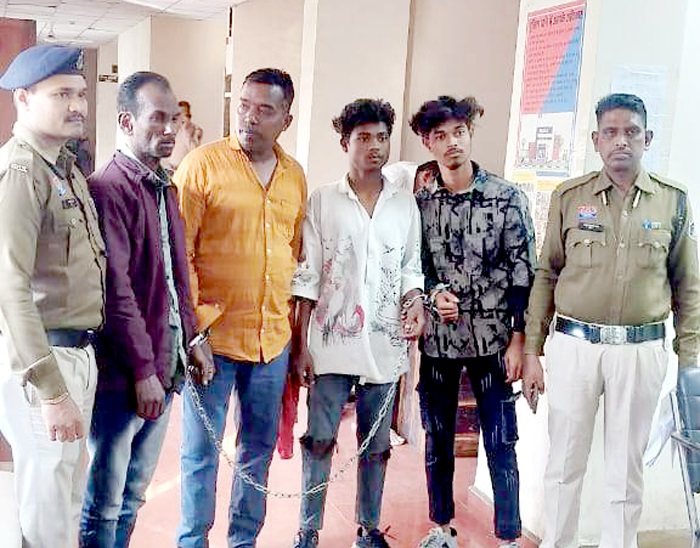  देर रात घूमने वाले संदिग्ध पर प्रतिबंधात्मक कार्रवाई