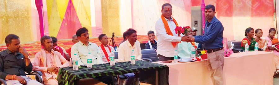 बिंजोली और डोंगरीगुड़ा स्कूल में वार्षिक उत्सव