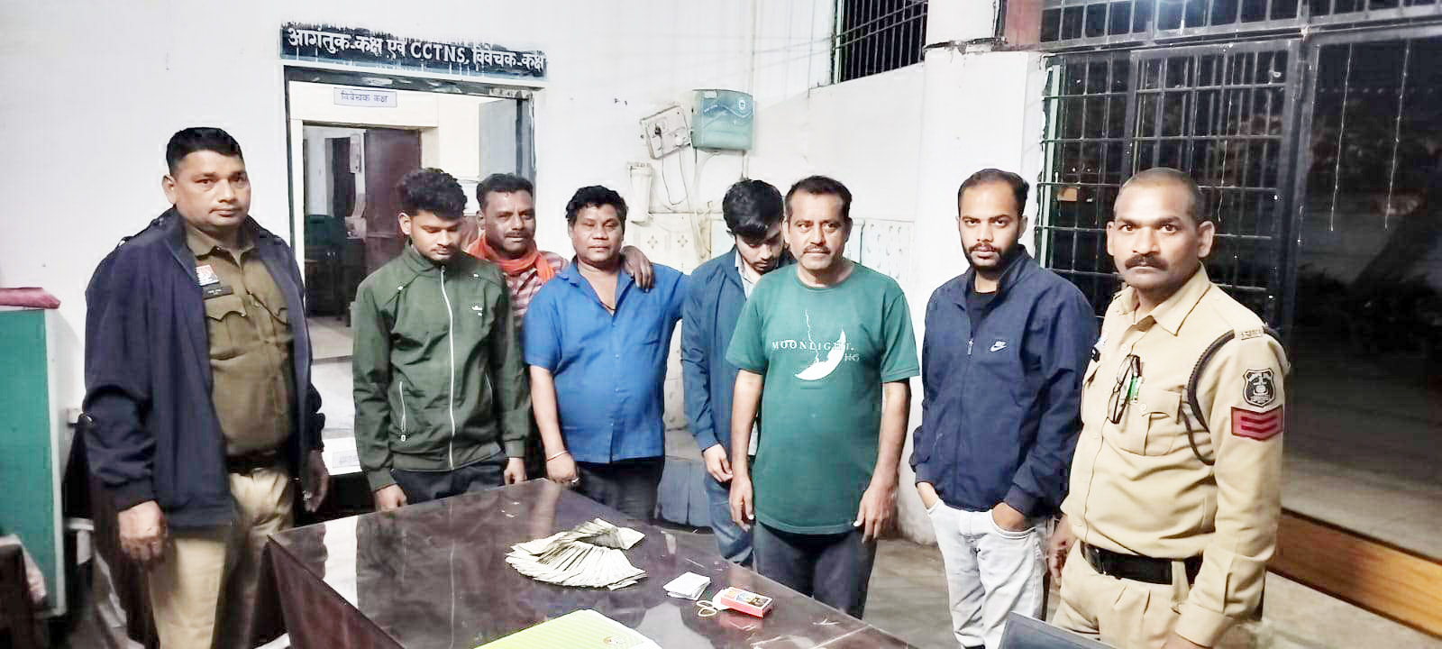 जुआरी पकड़ाए