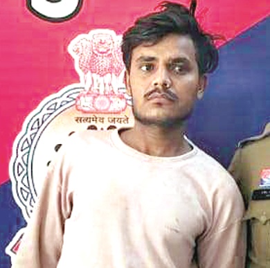 लूट का फरार आरोपी गिरफ्तार