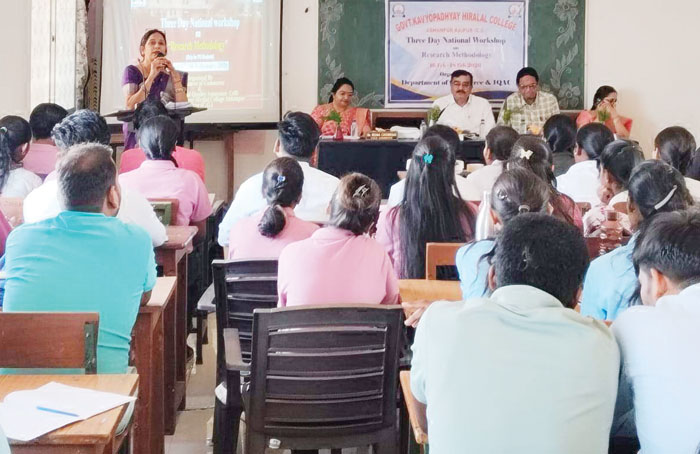 रिसर्च मेथाडोलॉजी पर कार्यशाला