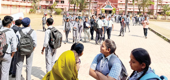 सीबीएसई 10वीं बोर्ड की परीक्षा शुरु