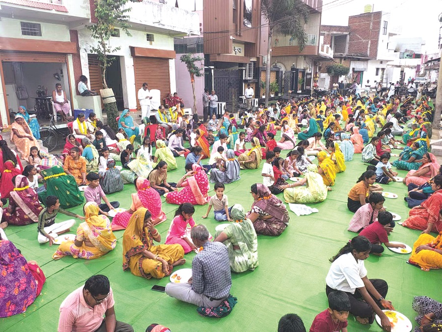 550 से अधिक स्थानों में लाखों माता-पिता पूजे गए