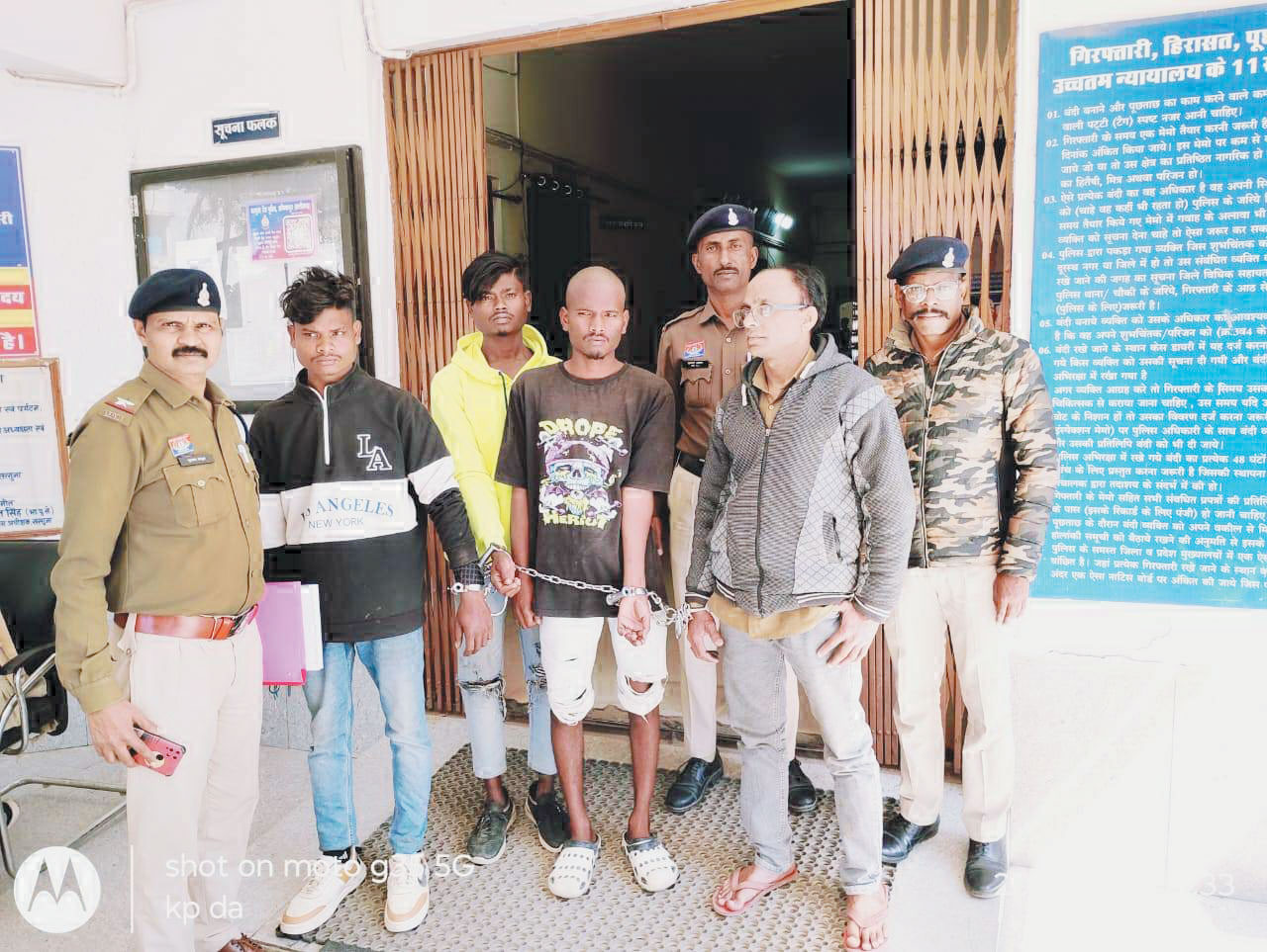 सूने मकान में चोरी का खुलासा, खरीदार समेत 4 आरोपी गिरफ्तार