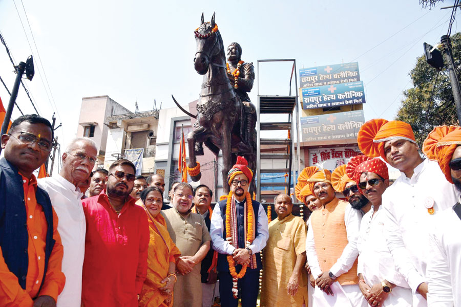 राज्यपाल डेका ने छत्रपति शिवाजी महाराज की जयंती पर किया नमन