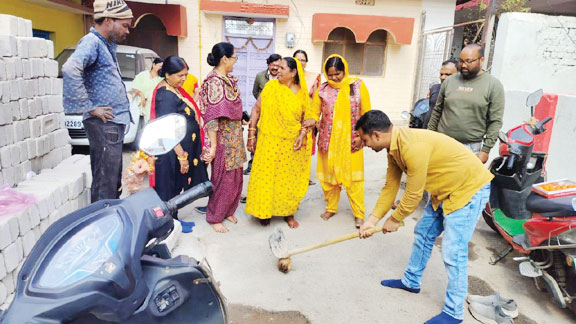 नाली निर्माण का भूमिपूजन