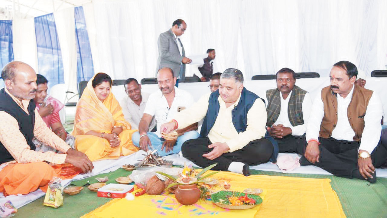 पर्यटन एवं संस्कृति मंत्री ने ढाई करोड़ के विकास कार्यों का किया भूमिपूजन