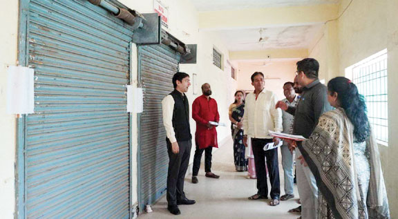 ईवीएम वेयर हाउस का निरीक्षण