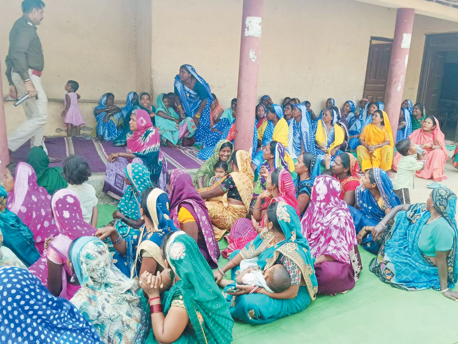 साइबर फ्रॉड से बचाव व नशा मुक्ति को लेकर जन जागरूकता अभियान