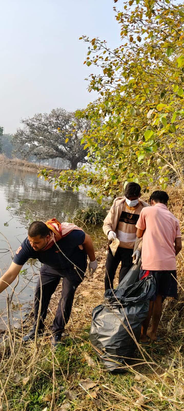 कस्तूरबा गांधी की पुण्यतिथि पर स्वच्छता अभियान 