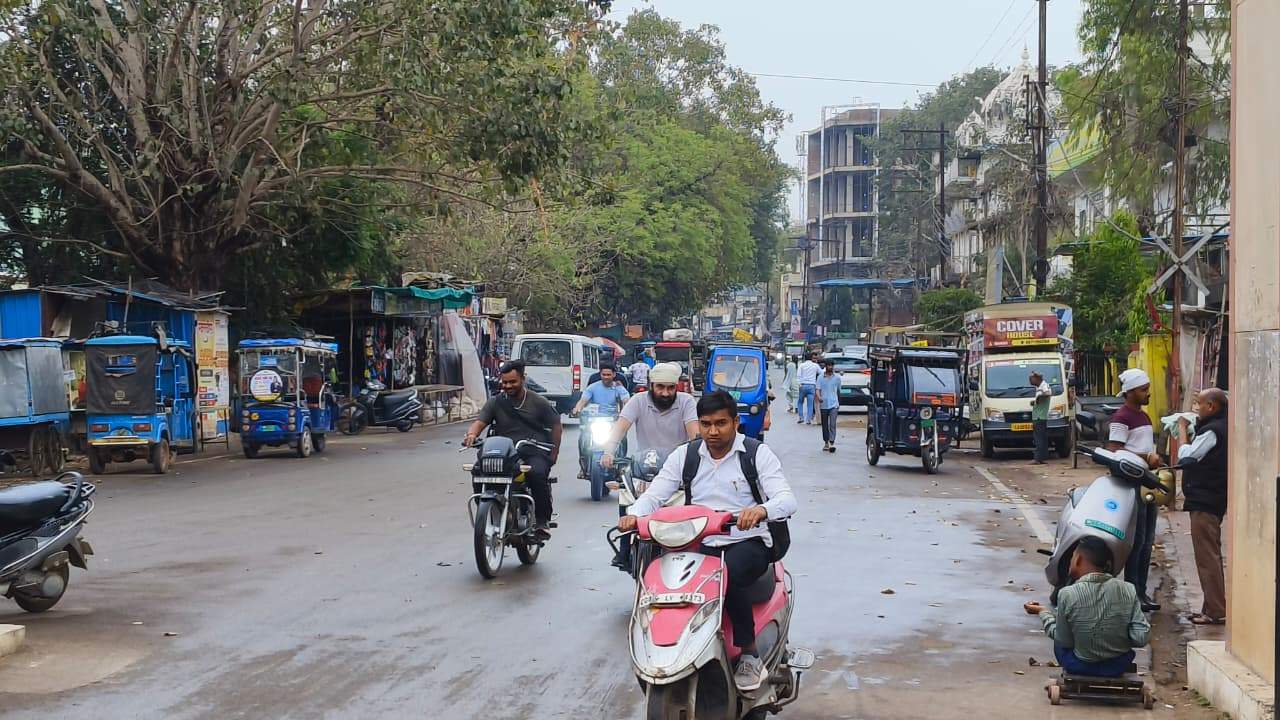 मौसम में उलटफेर : नांदगांव में बूंदाबांदी  के साथ चली ठंडी हवाएं