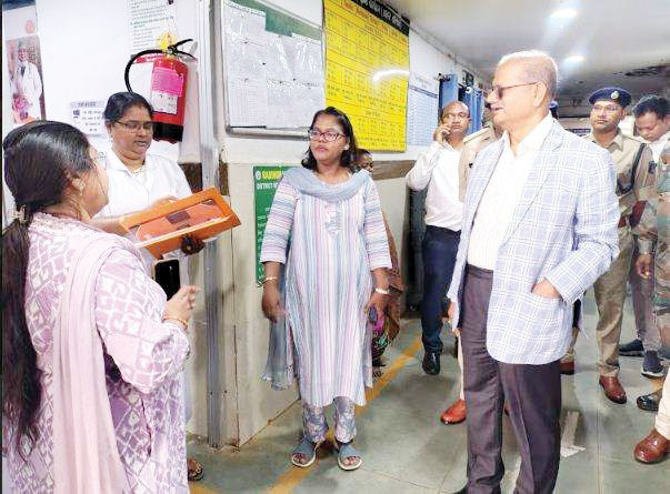 राज्य मानवाधिकार आयोग के कार्यवाहक अध्यक्ष ने कोण्डागांव का किया दौरा