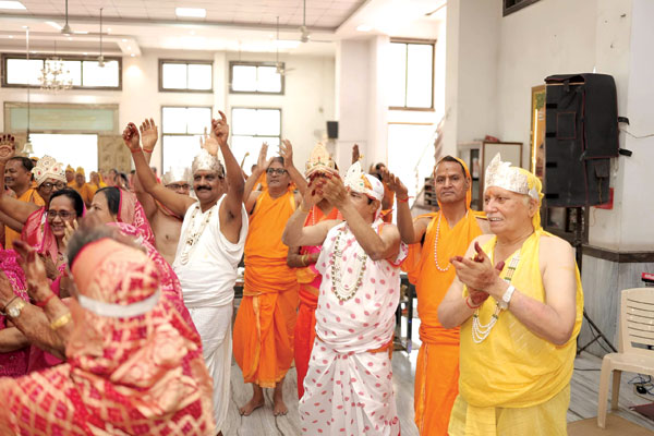 सन्मति नगर दिगम्बर जैन मंदिर फाफाडीह में सिद्धचक्र आराधना विधान शुरू, 8 दिन चलेगा