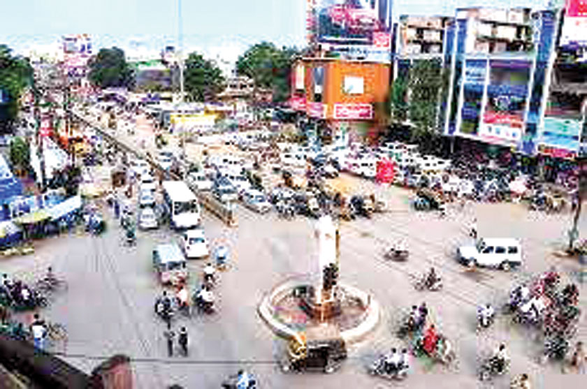 मालवीय रोड, जयस्तंभ, शास्त्री चौक, एमजी रोड, सदर व सत्ती बाजार में धरना प्रदर्शन रैलियों पर दो माह के लिए रोक