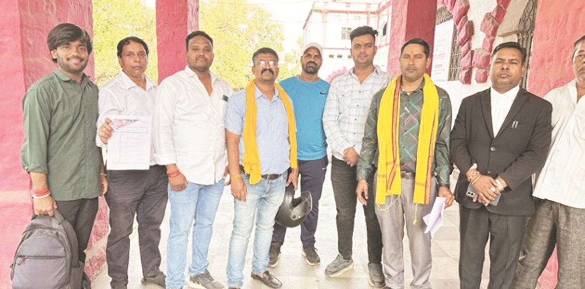 यादव जी की लव स्टोरी फिल्म पर बवाल