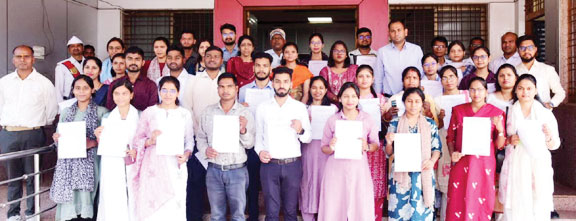 कलेक्टर ने सेजेस के नवनियुक्त अभ्यर्थियों को नियुक्ति पत्र प्रदान किए