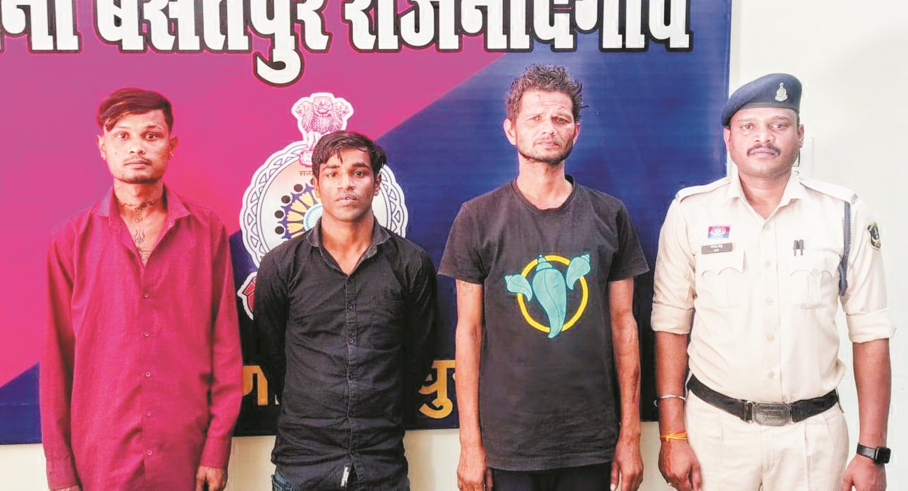 असामाजिक तत्वों के विरूद्ध कार्रवाई